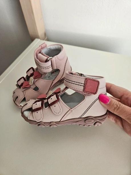 Kožené sandálky, vel. 22 (stélka 13,5 cm), 22