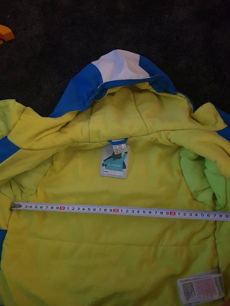 Zimní bunda značky oxylane, velikost 2 roky, 86