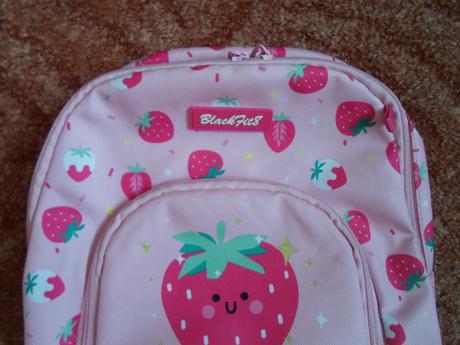 Růžový batoh batůžek s jahůdkou, safta
