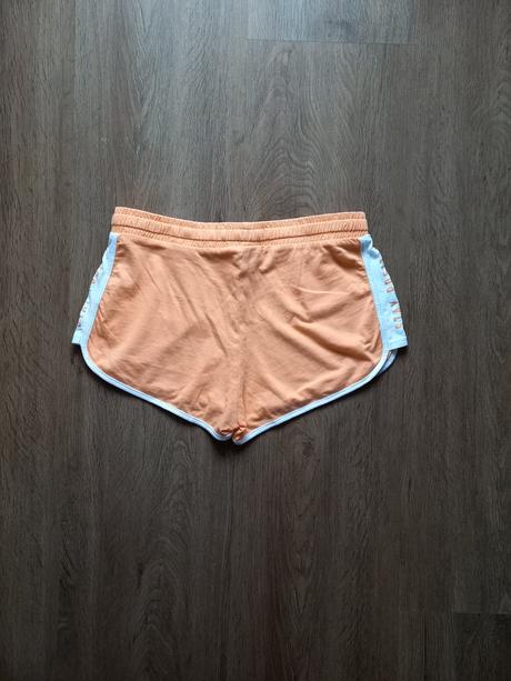 Oranžové kraťasy, takko,146