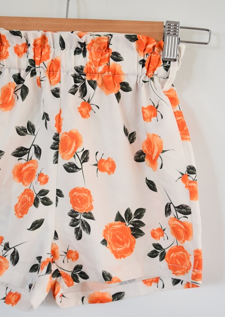 Kraťasy vel. 130, 128