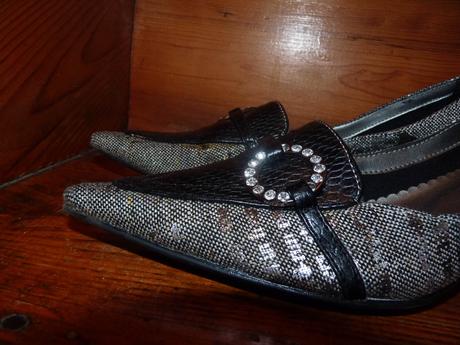 Sedostribrno cerne lodicky spicate 36-37, young spirit,37