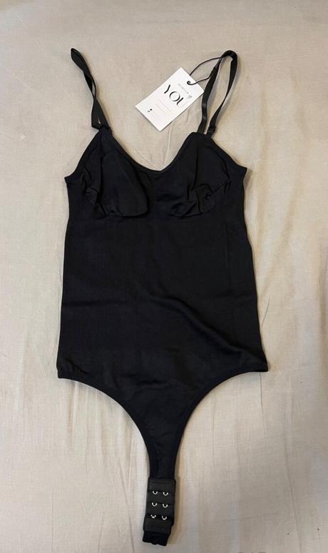 Stahovací tanga body vel. m a l, m