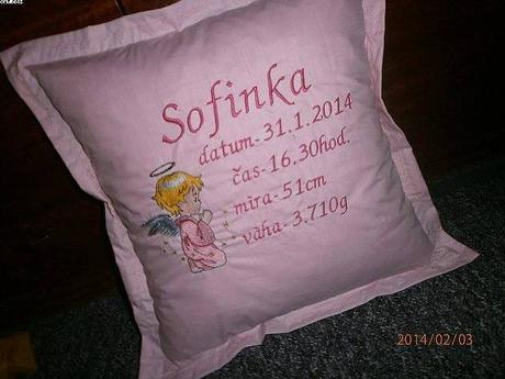Památeční polštářky s údaji miminek,