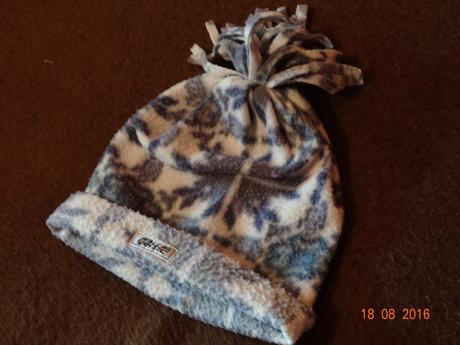 Šedá čepice vzor, obvod 40 - 48 cm, 104