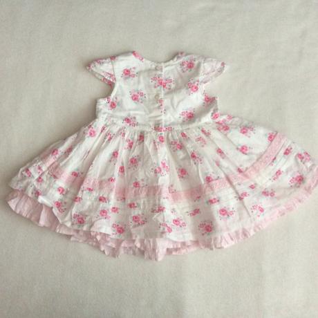 Kouzelné bohaté šatičky zn. george, george,68