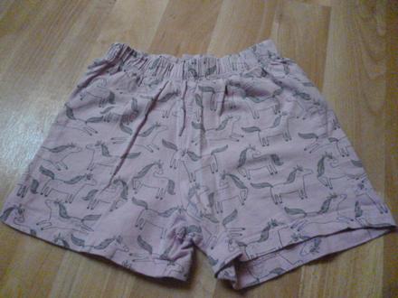 Kratasy jednorožec 3-4, 104