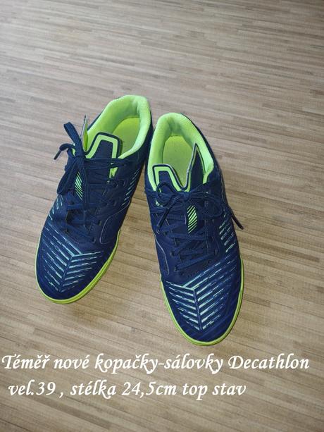 Kopačky sálovky decathlon vel.39 stélka 24,5cm tém, decathlon,39