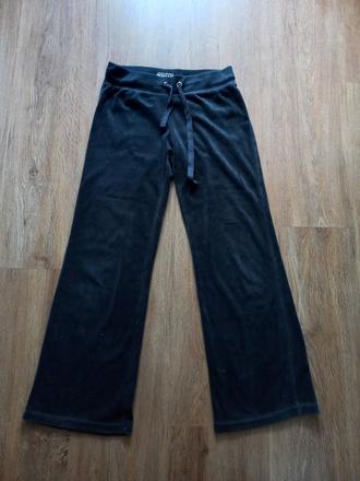 Sametové černé tepláky, denim co,38