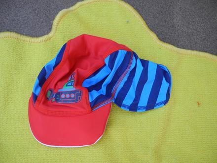 Plavková kšiltovka, tu,68