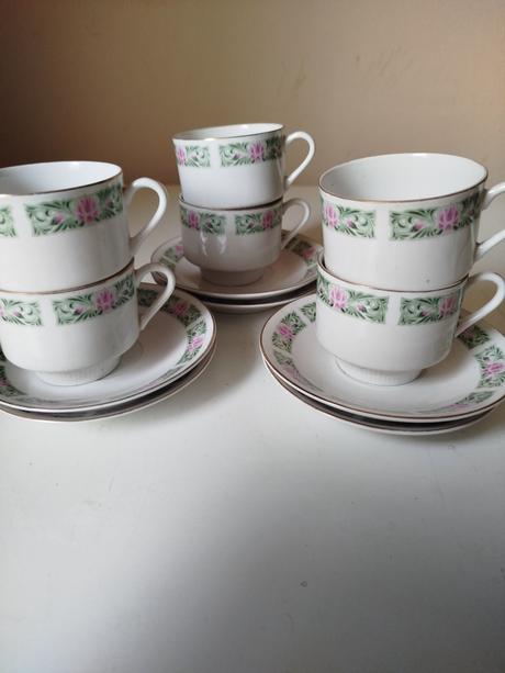 Sada hrnky s podšálky, 