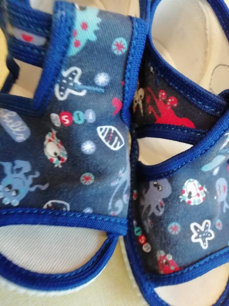 Bačkůrky nošené 7dni ve školce, jako nové 25vel., rak,25