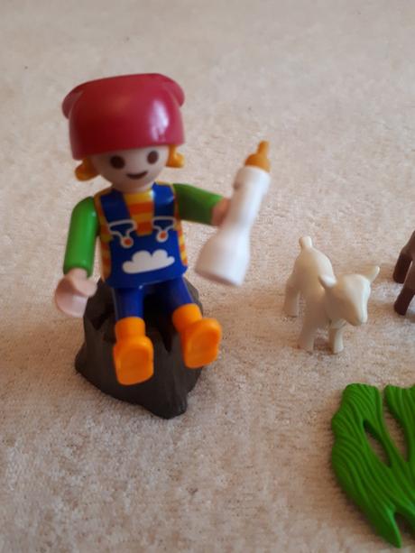 Playmobil - holčička s kůzlátky,