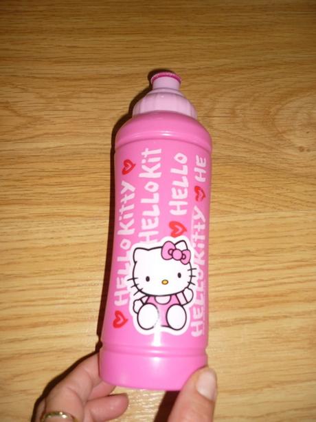 Dívčí pící láhev,