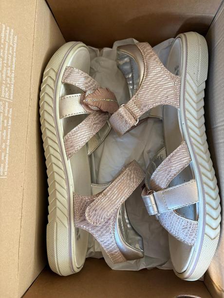 Sandálky vel. 38, baťa,38