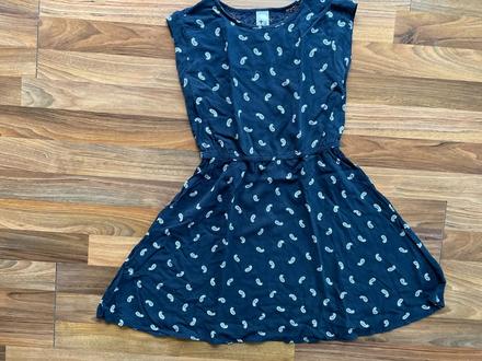 Modré šaty se vzorkem a krajkou, vel 152 nebo i xs, 152