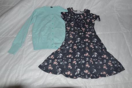 146 květinové šaty a svetřík, zara,146