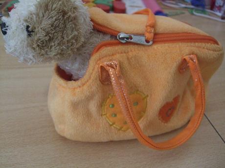 Plyšový psík v taške - cca 19 cm, 