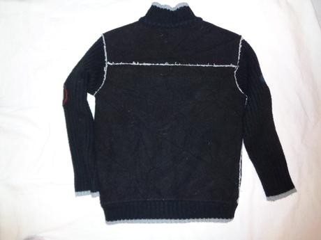 Luxusní černá bunda vyteplená kožíškem, 140