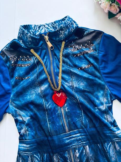 An8/ kostým následníci ivi - v.7/8 let, 