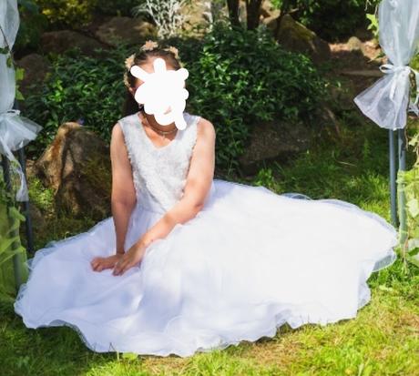 Šaty pro družicku, 134