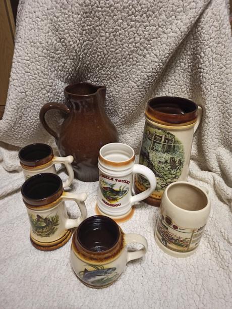 Půllitry a džbány, 