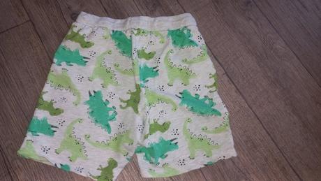 Kraťasy dino, sinsay,140