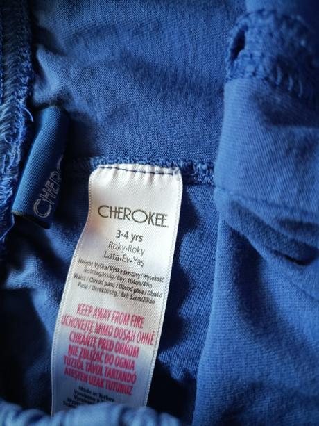 Šortky, cherokee,104