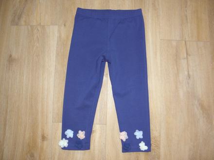 Dívčí kraťasy 3/4 s květy zn. coccodrillo vel.122, coccodrillo,122