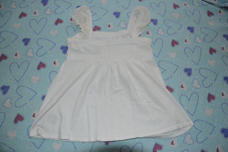 Bílý úpletový slavnostní top se saténovou stuhou, 146