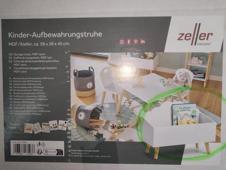 Dřevěná truhla dětský nábytek,