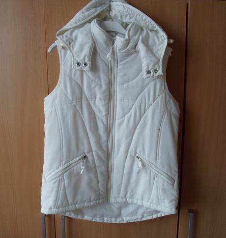 Bílá krémová zateplená vesta vestička, colours of the world,m