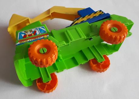 Dětské nákladní auto s lopatou,