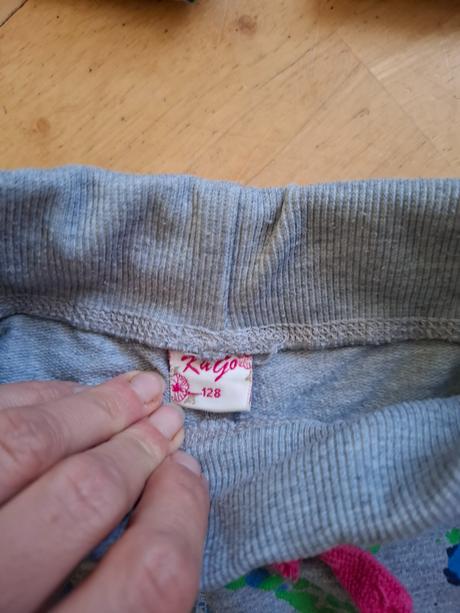 2x šortky vel 128, next,128