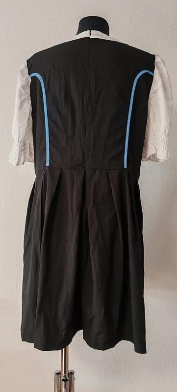 Oktoberfest dirndl,