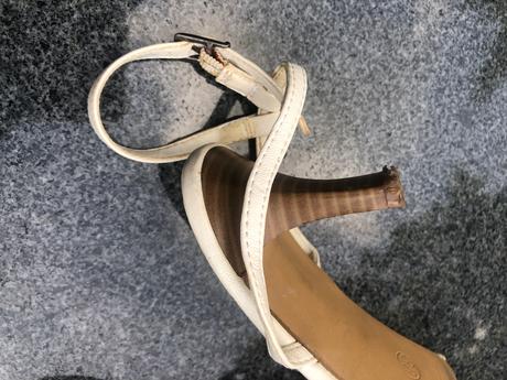 Bile sandaly na podpadku 36, graceland,36