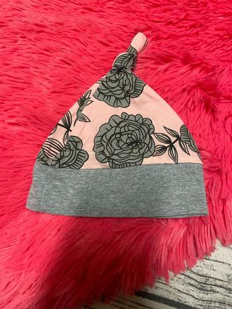 Dívčí čepice, 56