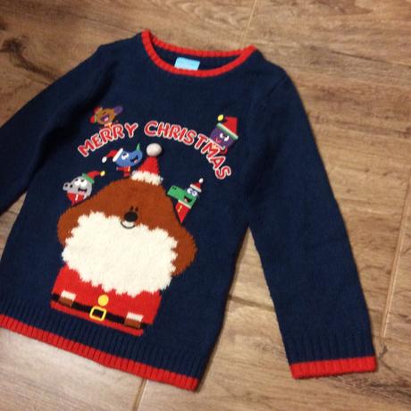 Tenčí vánoční svetřík, 104