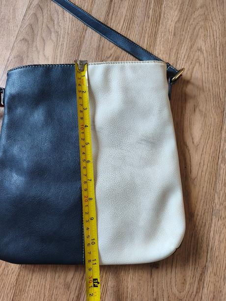 Velká crossbody kabelka,
