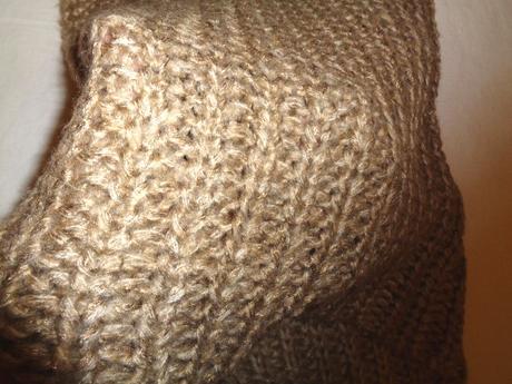 Nádherný zlatohnědý zimní tunel - nákrčník, h&m