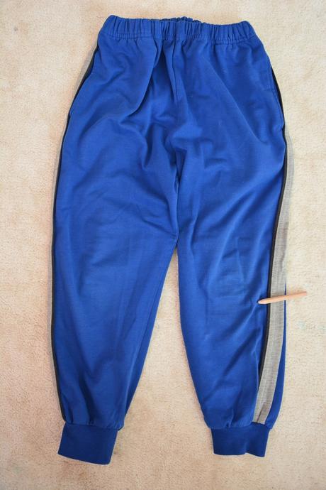 Tepláky, marks & spencer,122