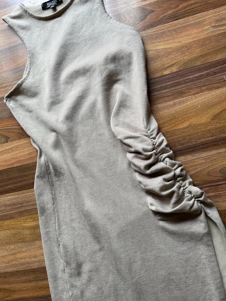 Úplet šaty s bočním rozparkem, vel l, missguided, l