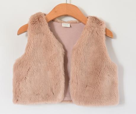 Vesta vel. 3 - 4 roky, next,104