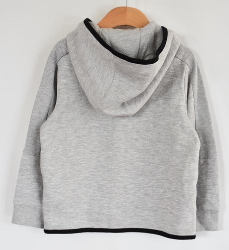 Mikina vel. 5 - 6 let, f&f,116