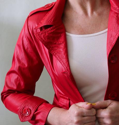 Červený kabátek se sukýnkou vel xxxs, xs