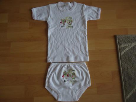 Triko a kalhotky, 98