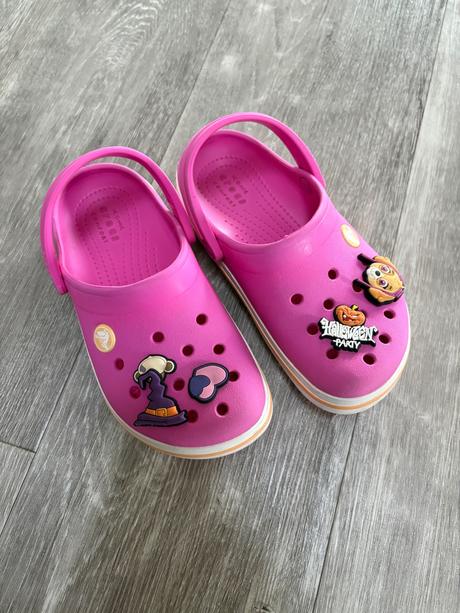 Crocs, crocs,29