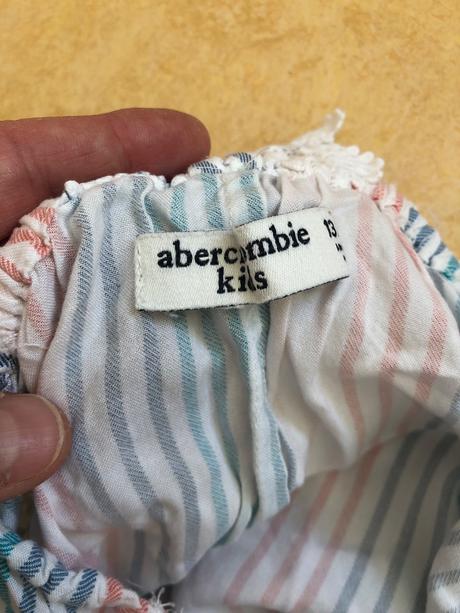 Top s krajkou, abercrombie&fitch,146