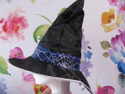 Karnevalový klobouk čaroděj, kouzelník halloween,
