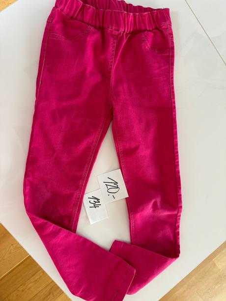 Balík holka 122-168, 140–152